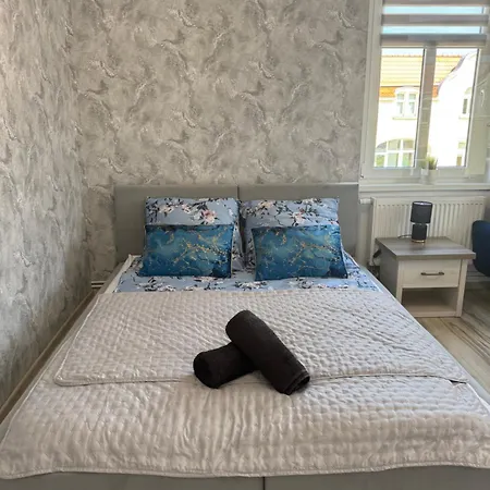 Zdroj Cieplice * 옐레니아구라