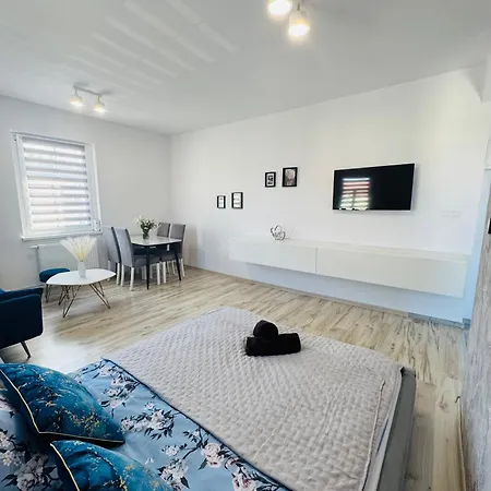 아파트 Zdroj Cieplice 옐레니아구라